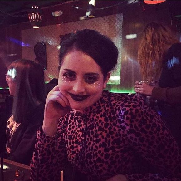 Meet your Posher, Alexis - Picture 1 of 1